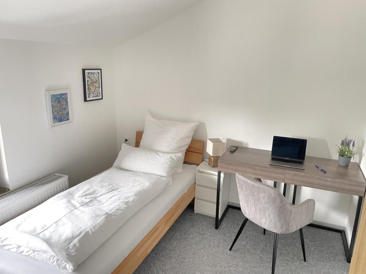 Hotel-Am-Bahnhof Stuttgart-Ditzingen Bilik gambar